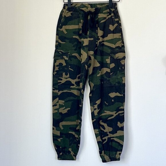 Camo Cargo Pull-On Joggers - Size: Small - Picture 1 of 6